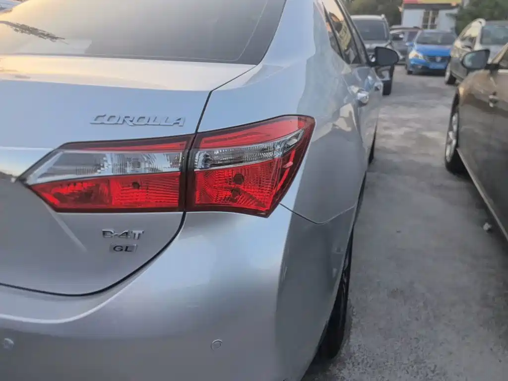 Toyota Corolla 2018 — фото 8