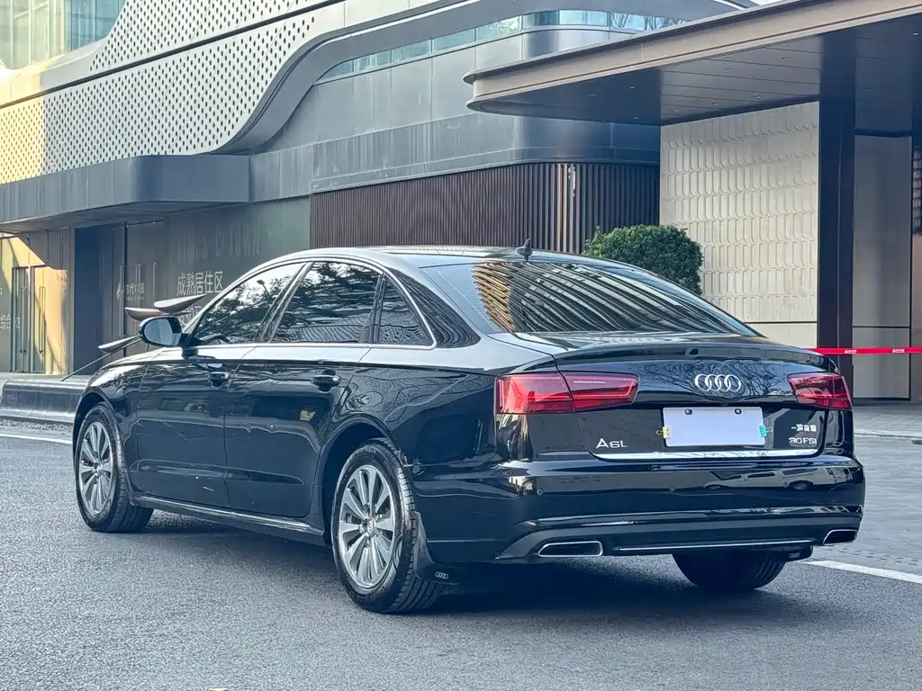 Audi A6L 2016 — фото 30
