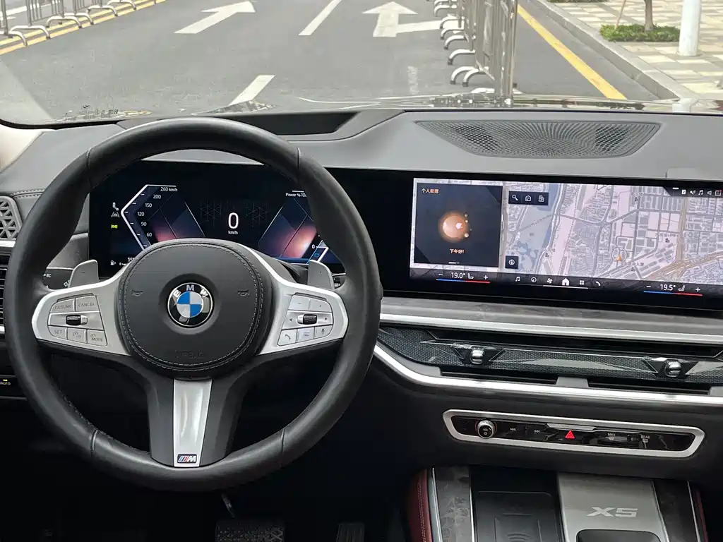 BMW X5 2025 — фото 13