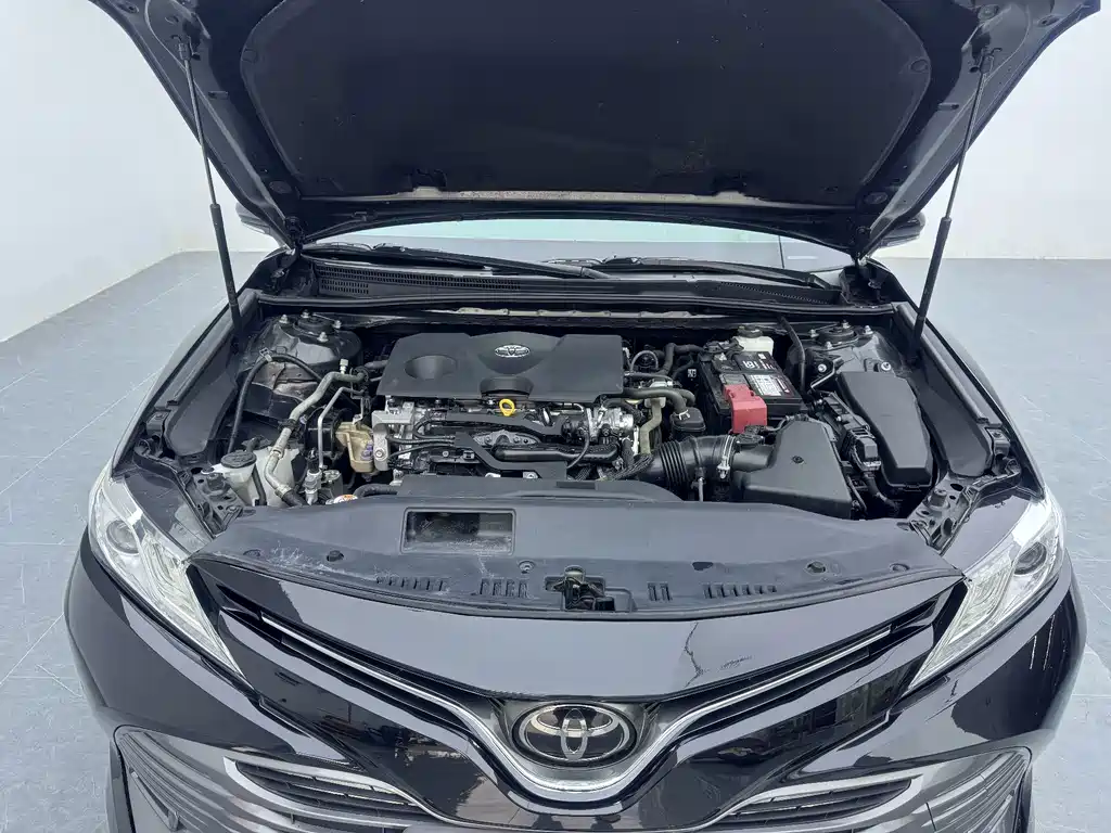 Toyota Camry 2020 — фото 6