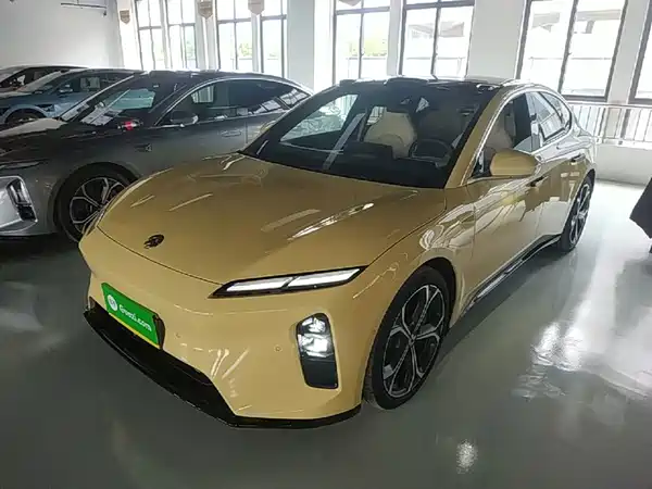 NIO ET5 2025