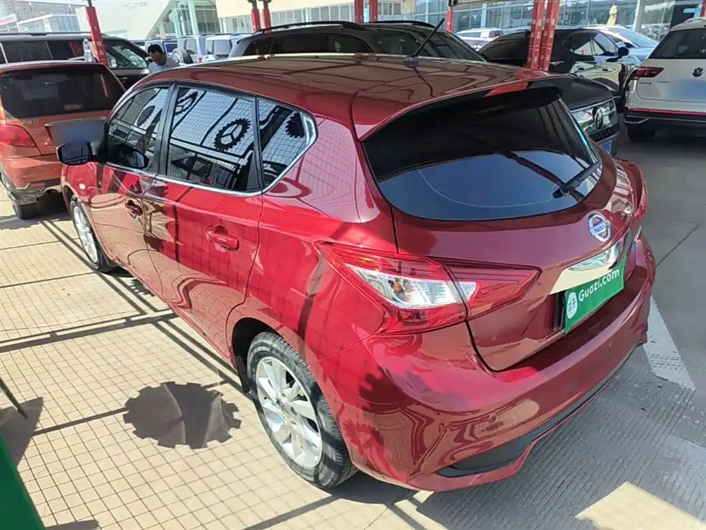 Nissan Tiida 2017 — фото 5
