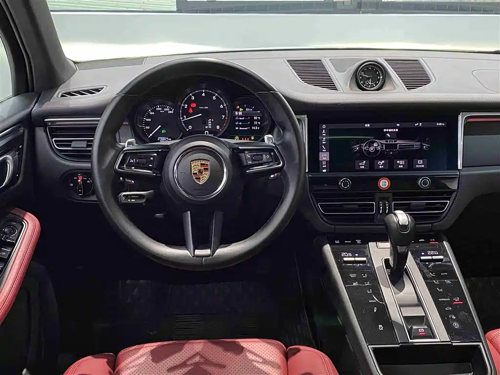 Porsche Macan 2023 — фото 20