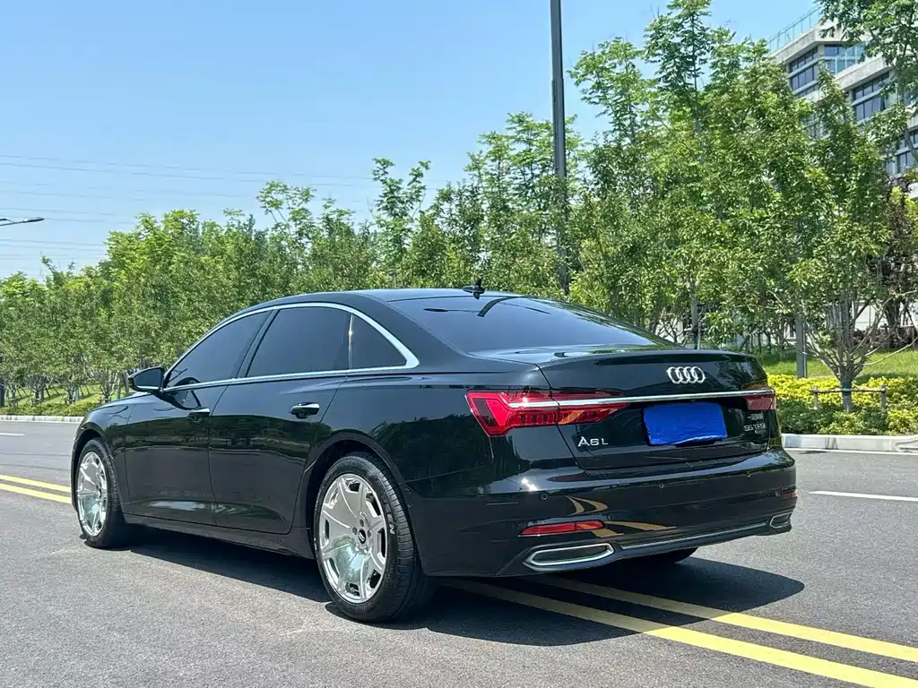 Audi A6L 2022 — фото 22