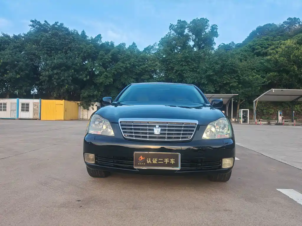 Toyota Crown 2005 — фото 2