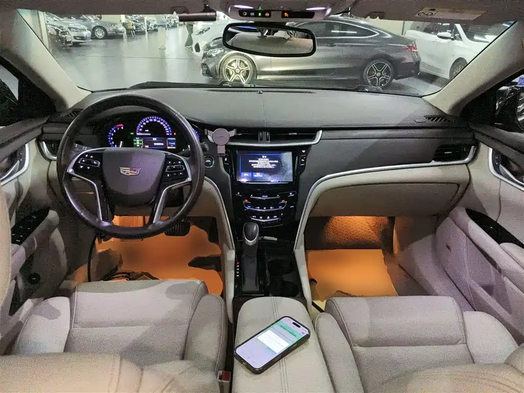 Cadillac XTS 2016 — фото 10