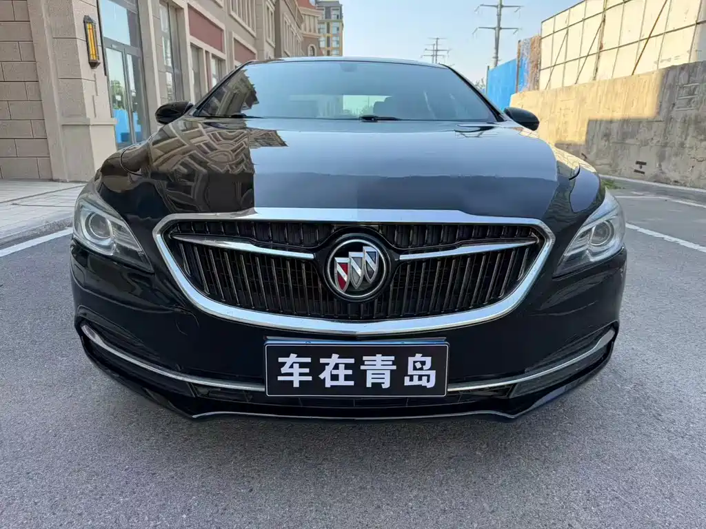 Buick LaCrosse 2017 — фото 2