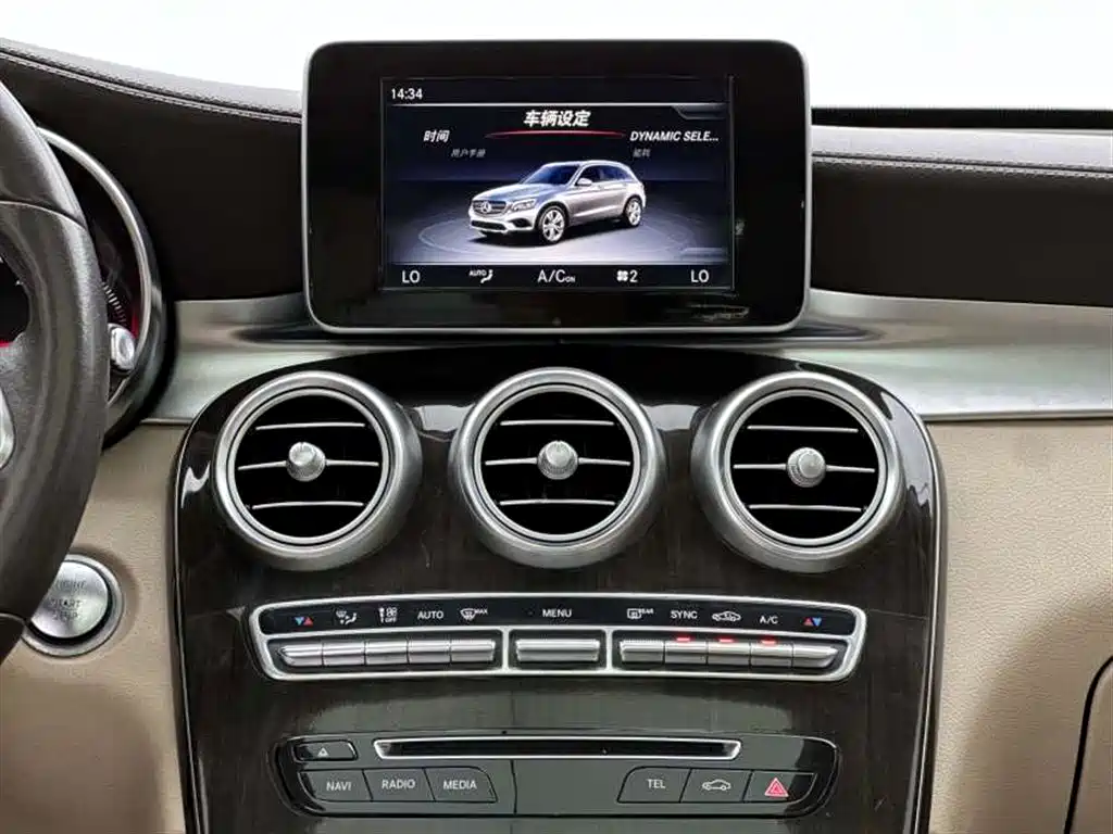 Mercedes-Benz GLC 2017 — фото 10