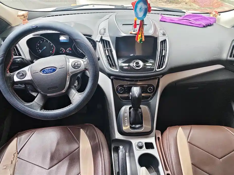 Ford Kuga 2016 — фото 12