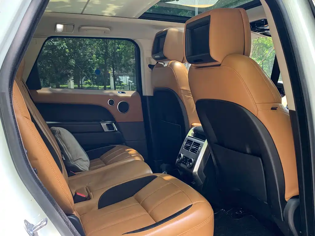Land Rover Sport 2019 — фото 9