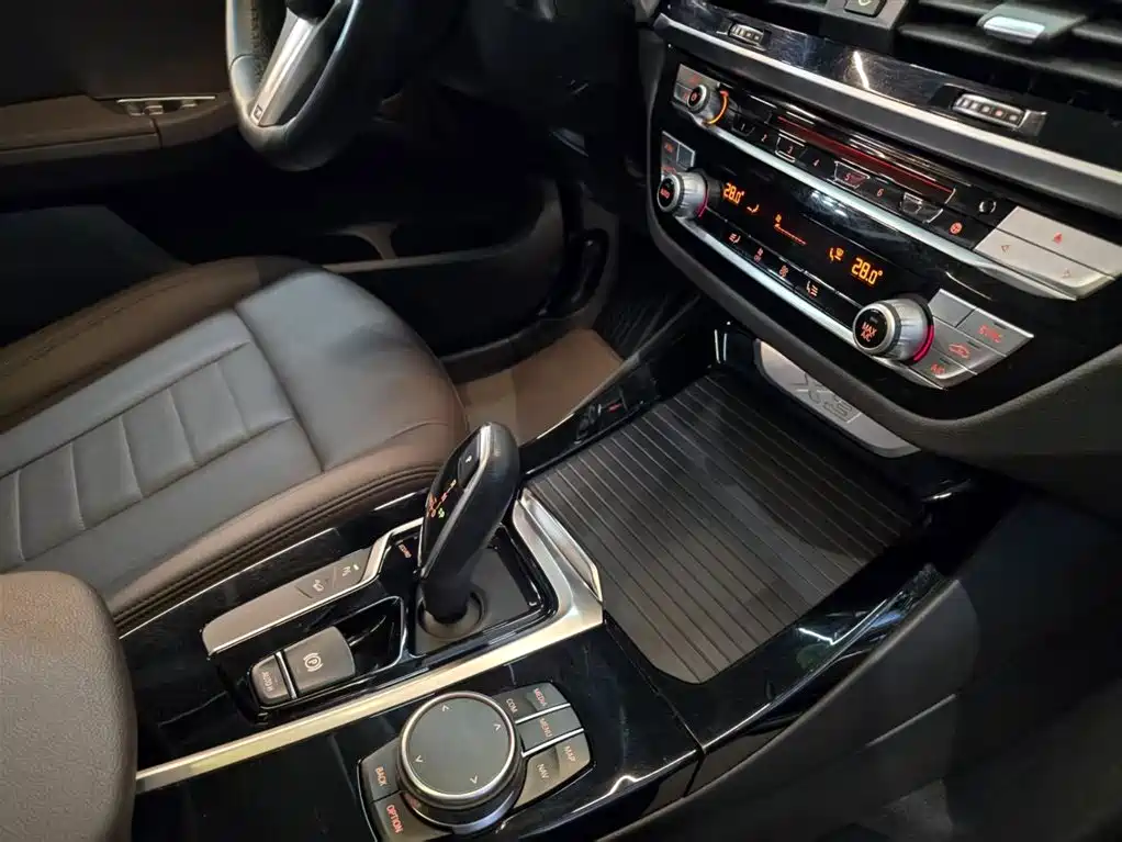 BMW X3 2019 — фото 15
