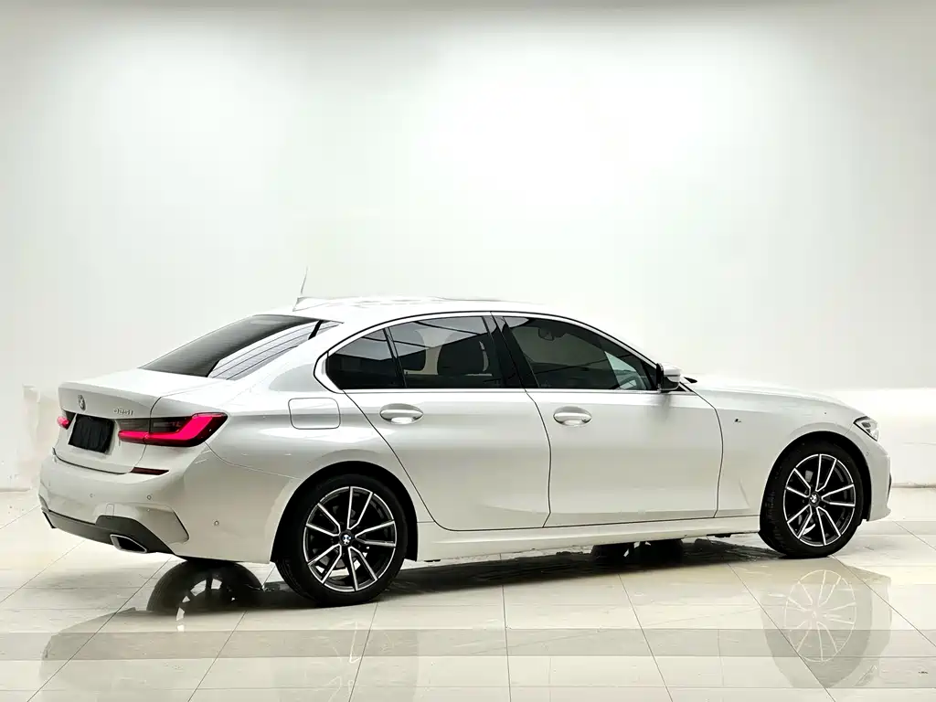 BMW 3 Series 2020 — фото 14