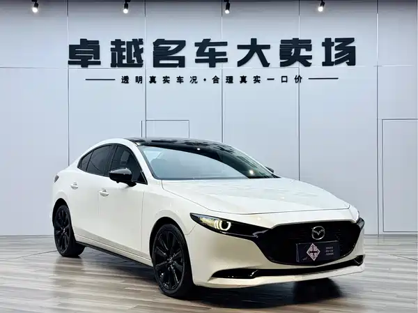 Mazda 3 Axela 2022