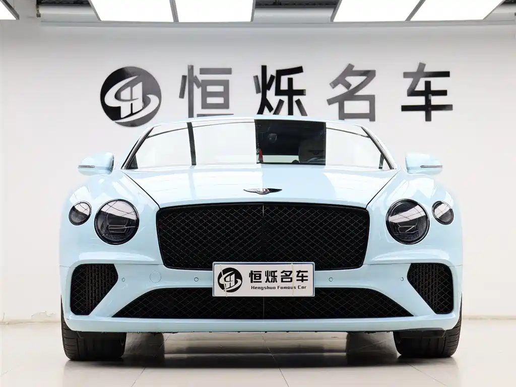 Bentley Continental 2020 — фото 29