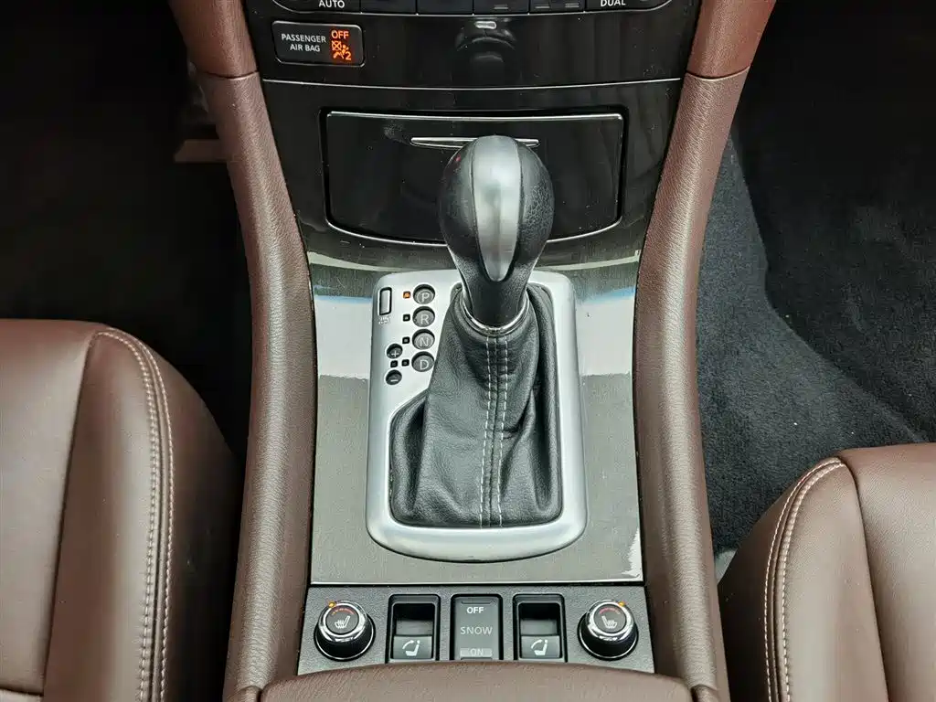 Infiniti QX50 2017 — фото 13