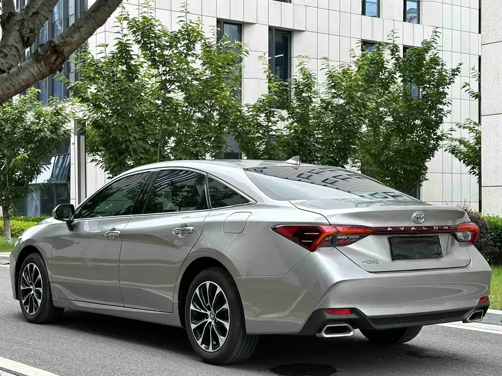 Toyota Avalon 2022 — фото 28