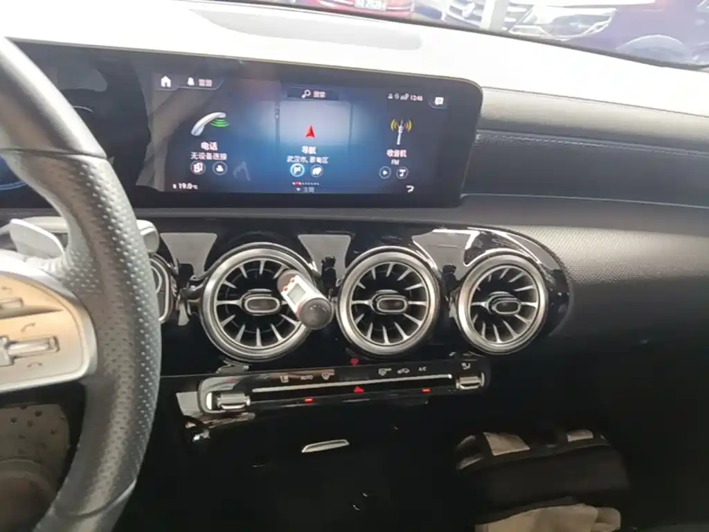 Mercedes-Benz A-Class 2023 — фото 13