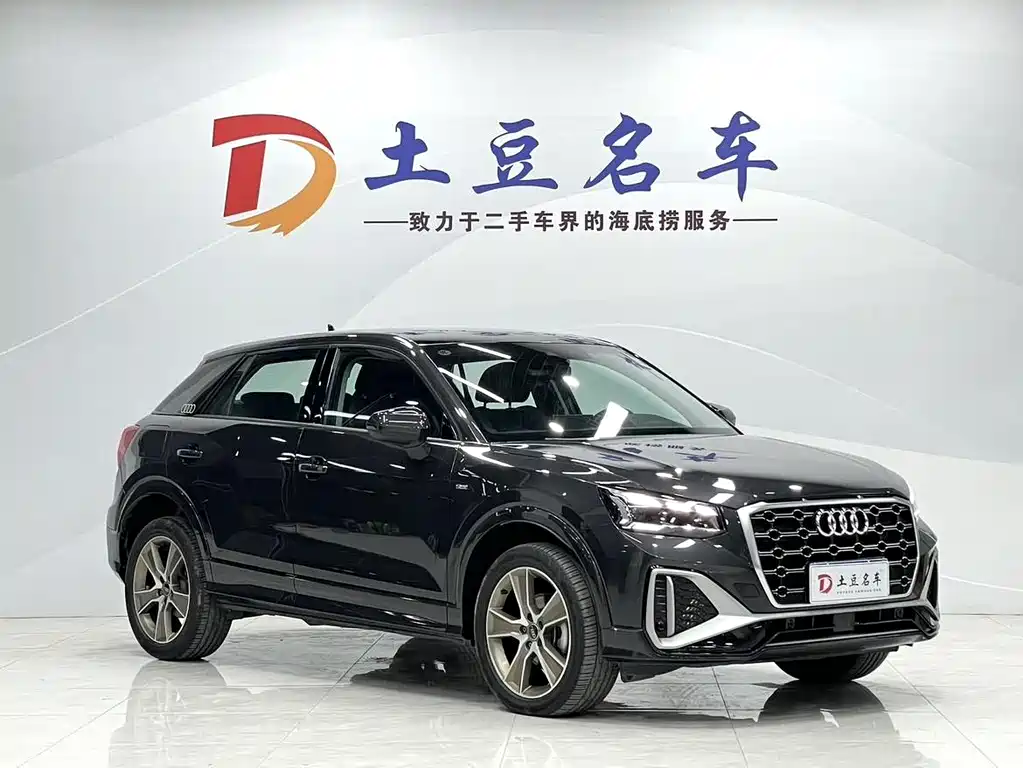 Audi Q2L 2023 — фото 3