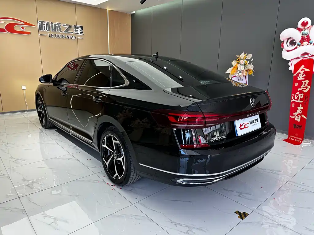 Volkswagen Passat 2025