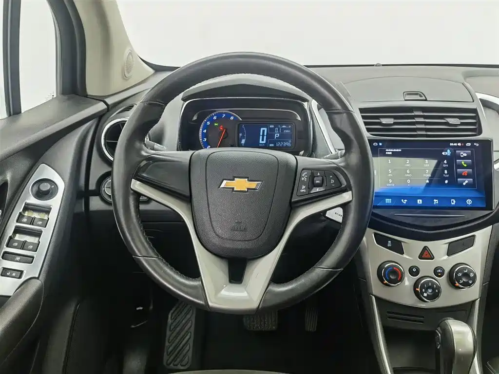 Chevrolet Trax 2015 — фото 11