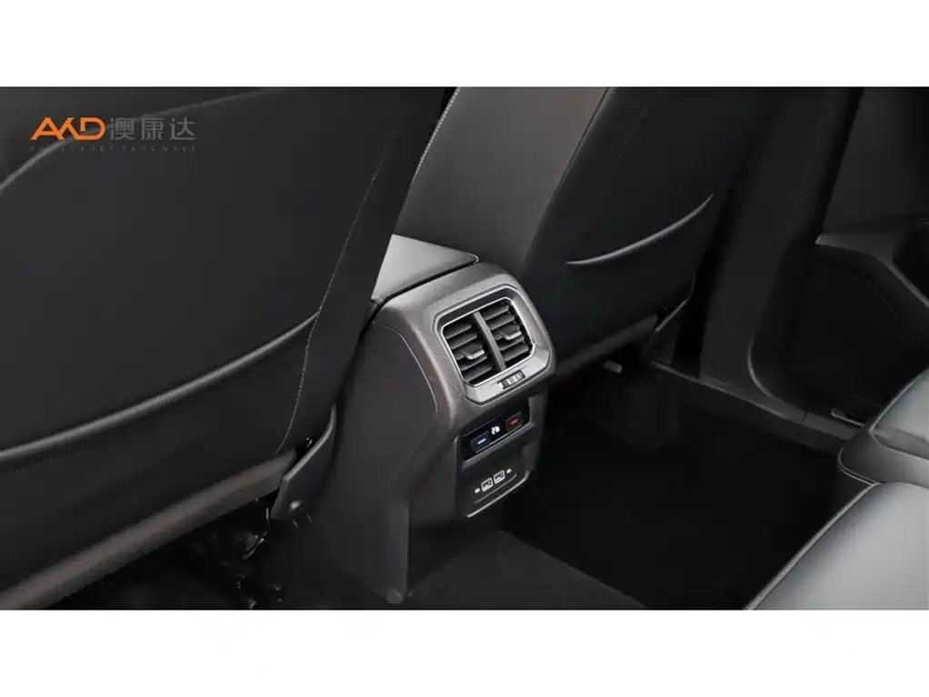 Volkswagen Tiguan L 2021 — фото 9