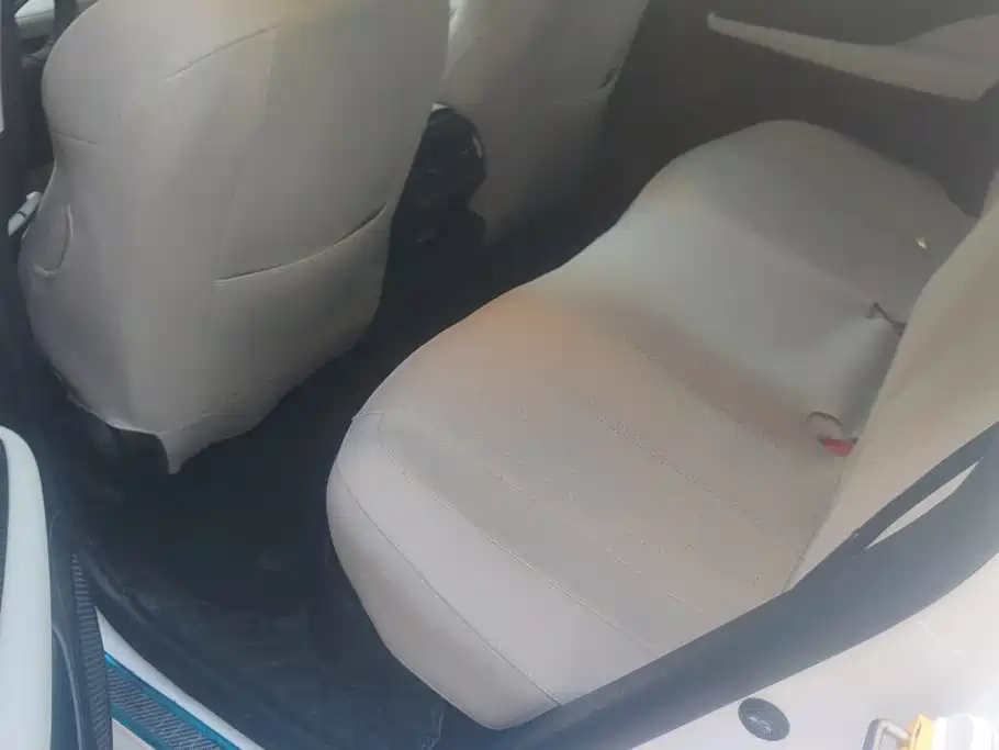 BYD Seal 05 DM-i 2025 — фото 11