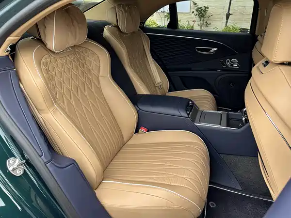 Bentley Flying Spur 2023