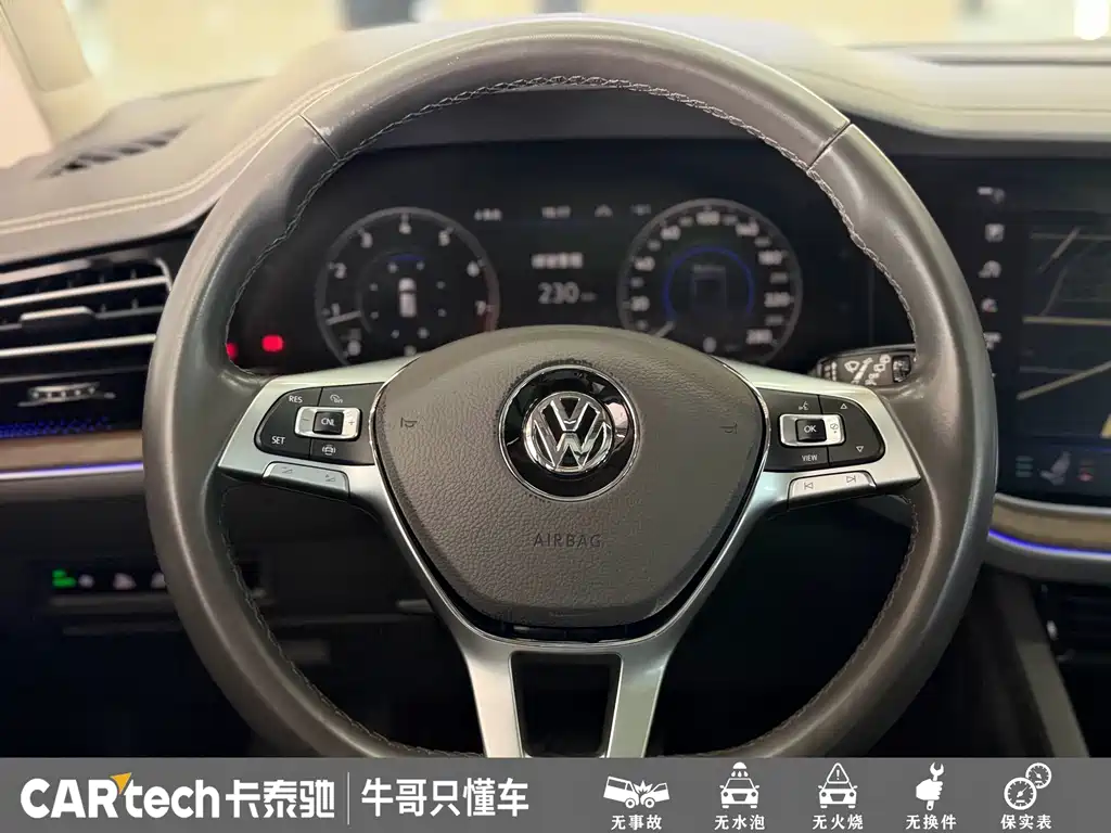 Volkswagen Touareg 2019 — фото 19
