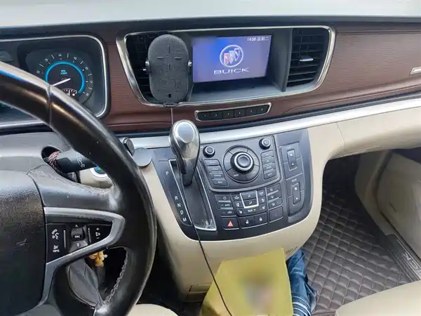 Buick GL8 2014