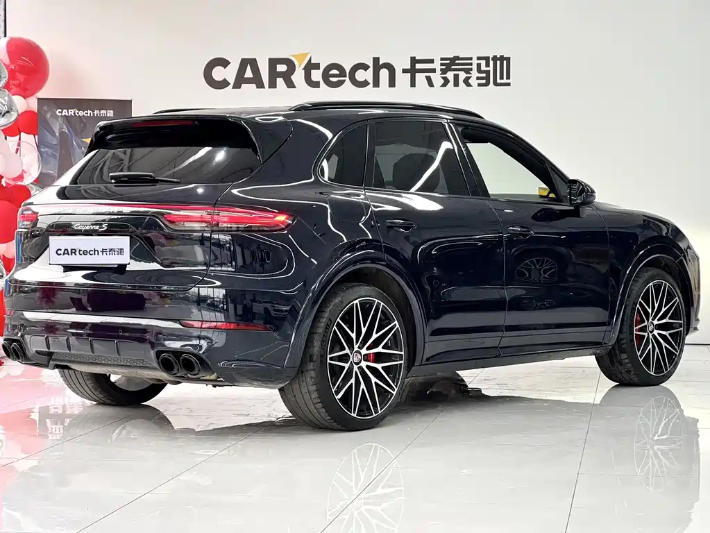 Porsche Cayenne 2020 — фото 18