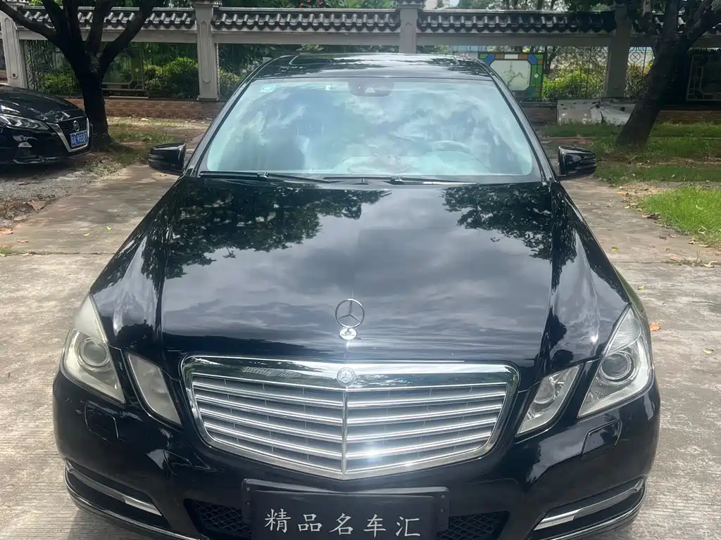 Mercedes-Benz E-Class 2012