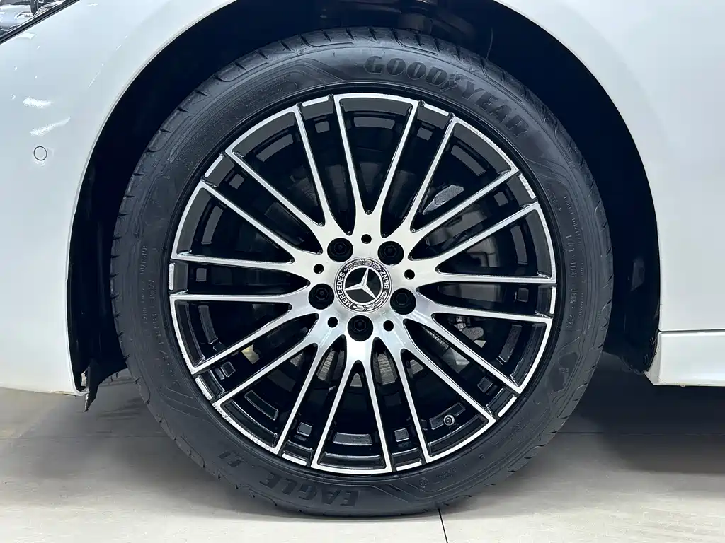 Mercedes-Benz C-Class 2023 — фото 21