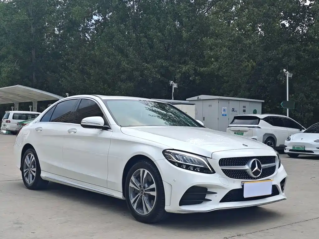 Mercedes-Benz C-Class 2020 — фото 3
