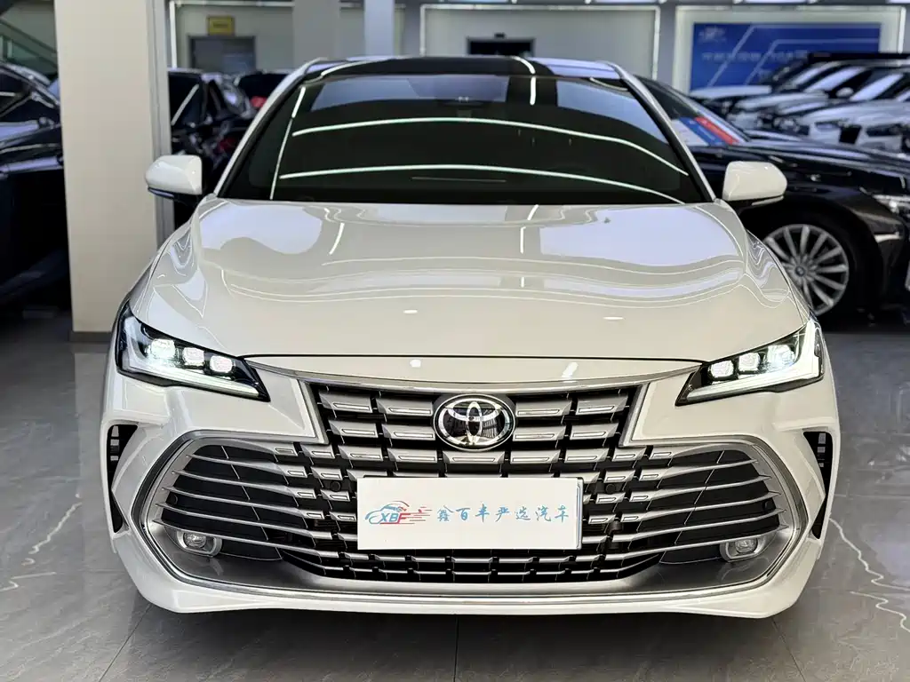 Toyota Avalon 2025 — фото 2