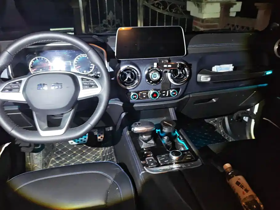 BAIC BJ40 2023 — фото 12
