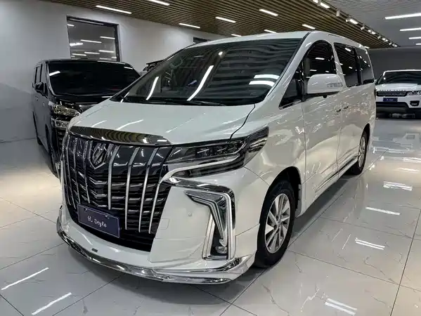Toyota Alphard 2012