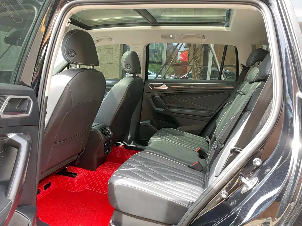 Volkswagen Tiguan L 2023