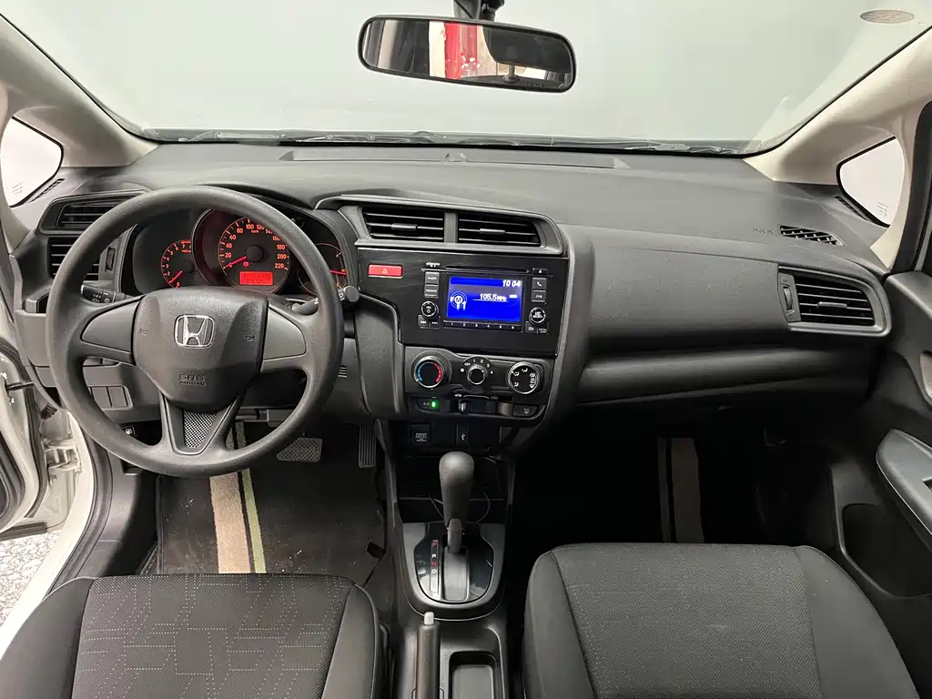 Honda Fit 2017 — фото 10
