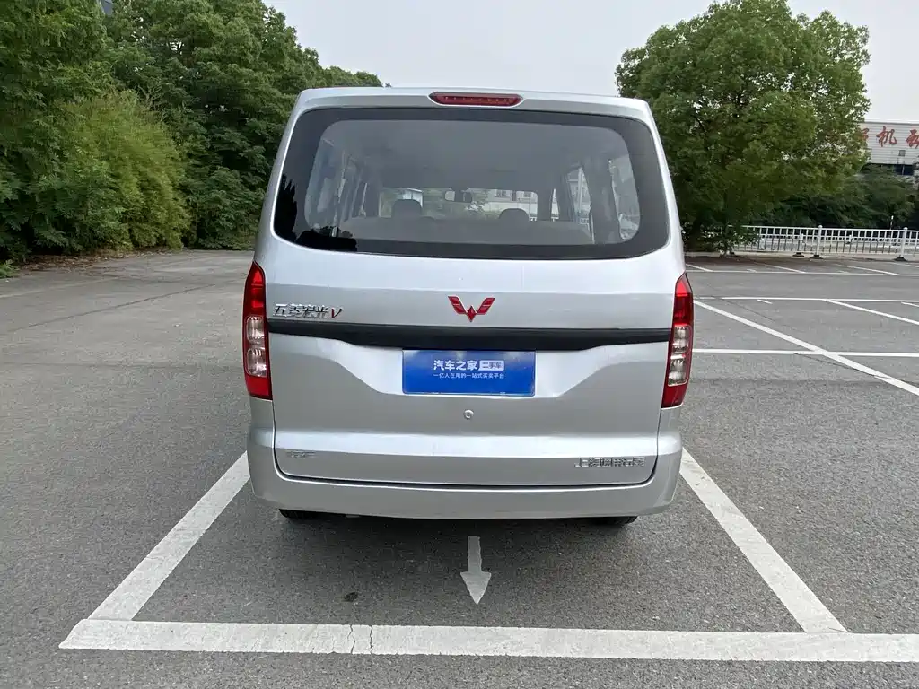 Wuling Hongguang V 2021 — фото 16