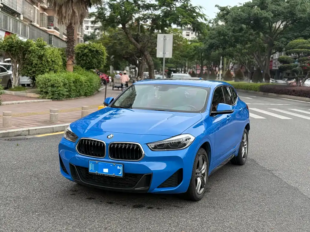 BMW X2 2021 — фото 1