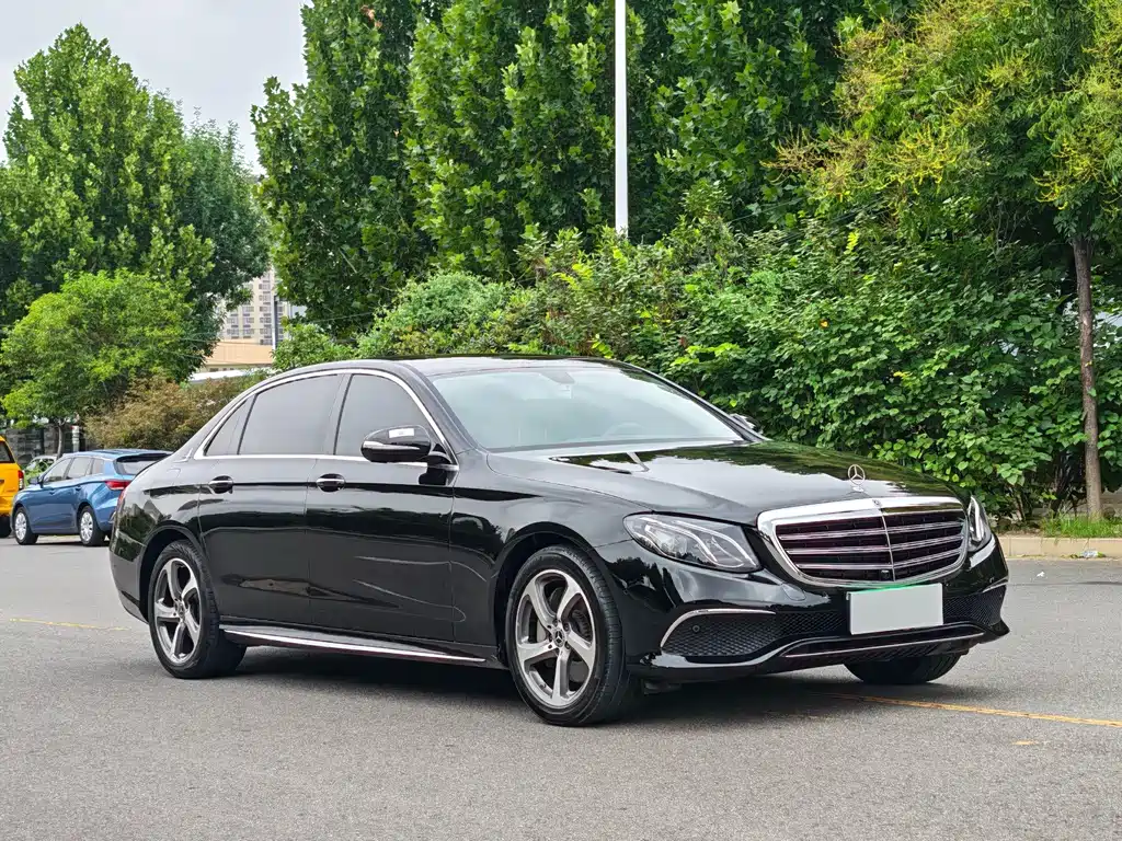 Mercedes-Benz E-Class 2019 — фото 3