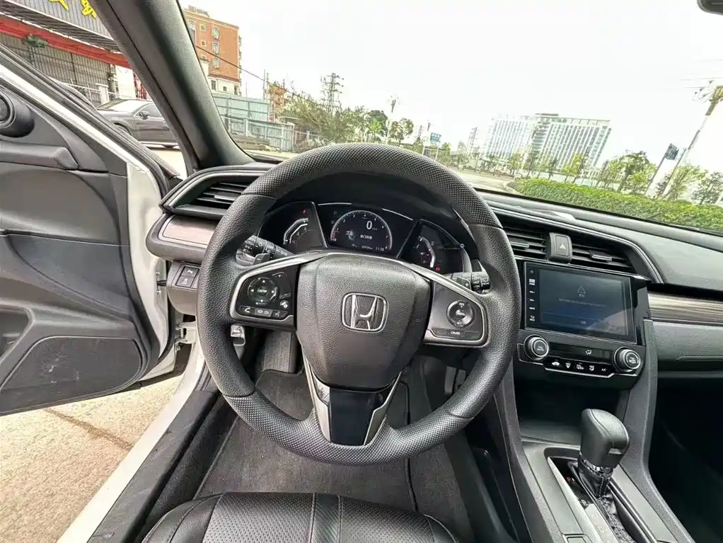 Honda Civic 2022 — фото 8