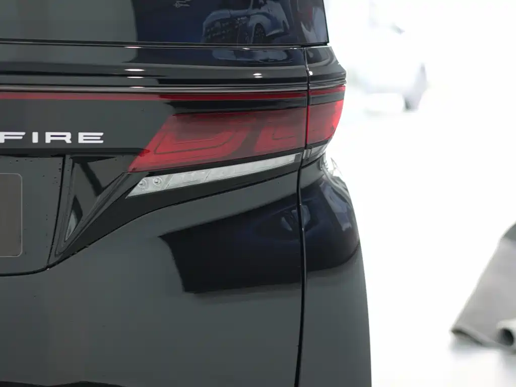 Toyota Vellfire — фото 22