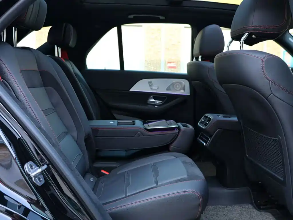 Mercedes-Benz GLE AMG 2025 — фото 17