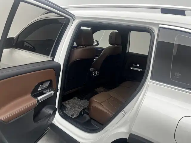 Mercedes-Benz GLB 2022 — фото 10