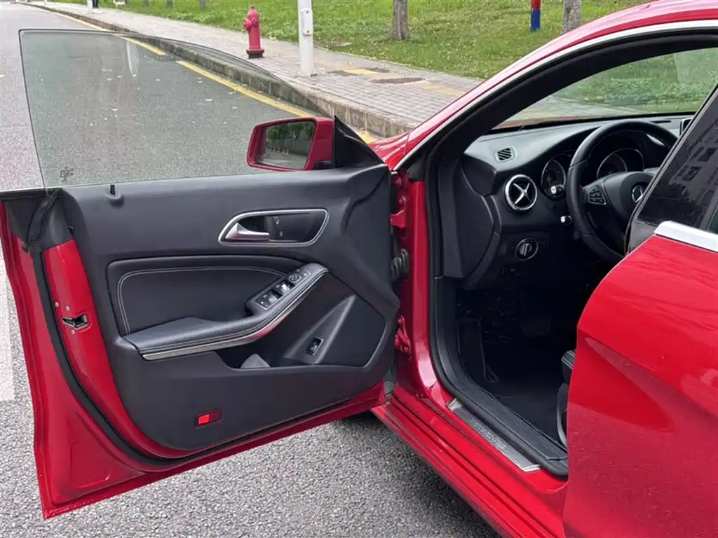 Mercedes-Benz CLA 2016 — фото 13
