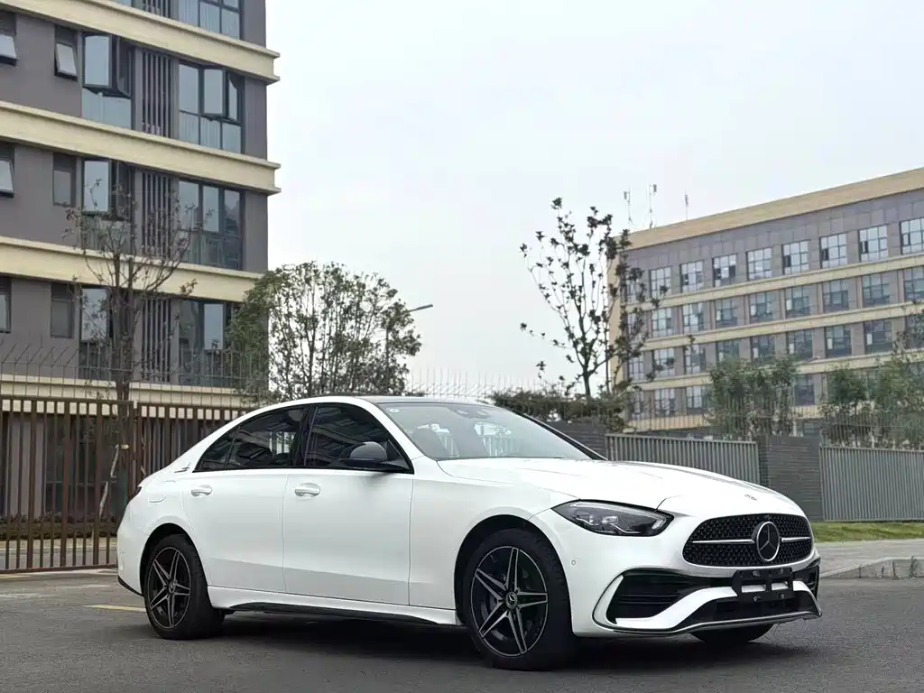 Mercedes-Benz C-Class 2024