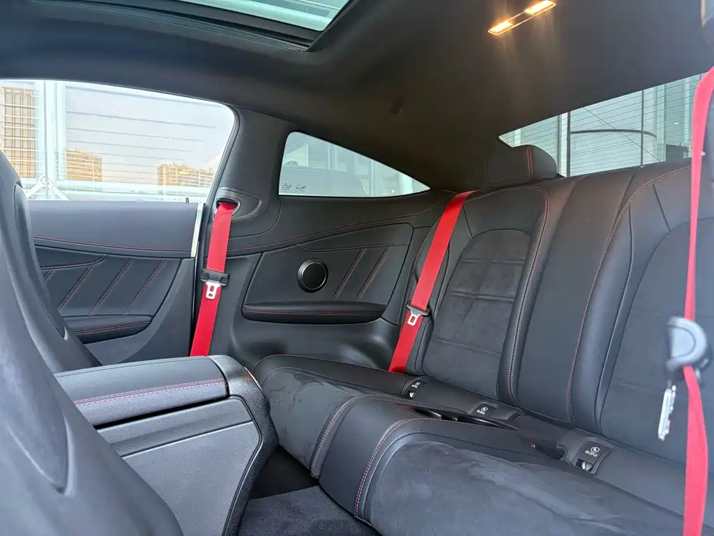 Mercedes-Benz C-Class 2023 — фото 5