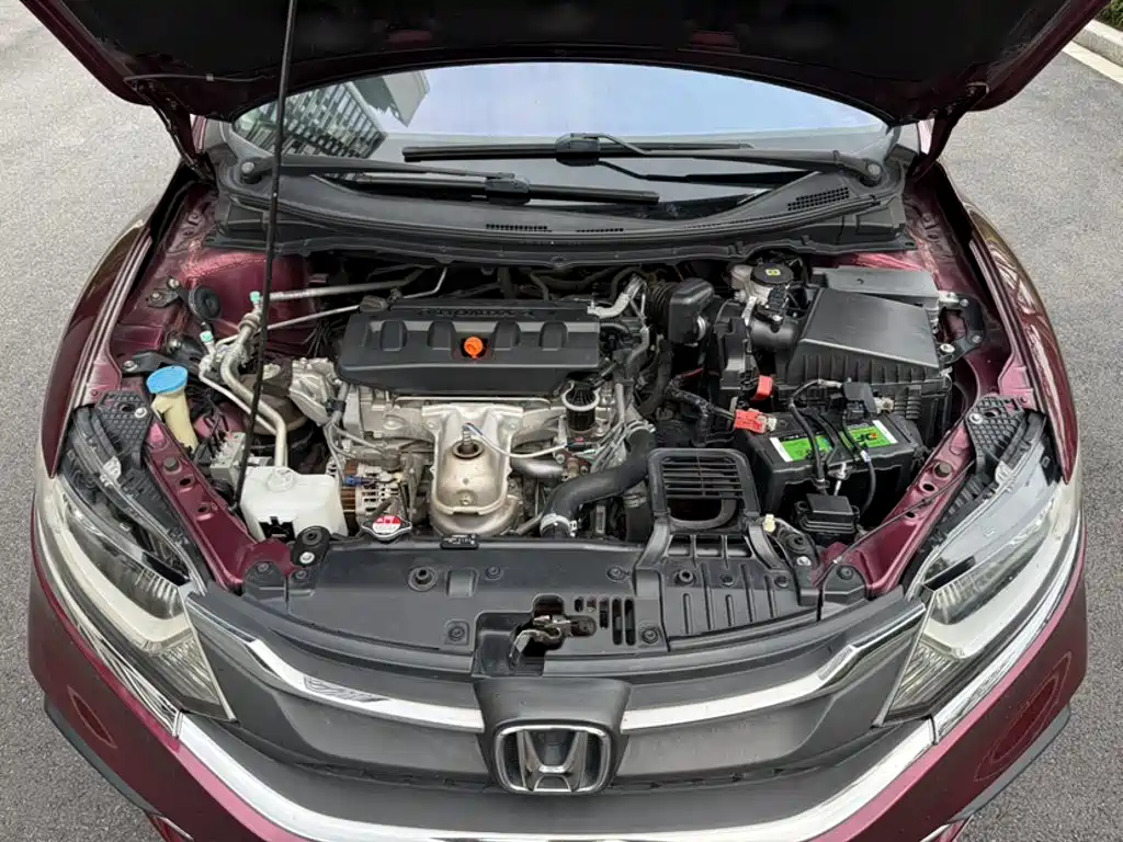 Honda Jade 2017 — фото 10