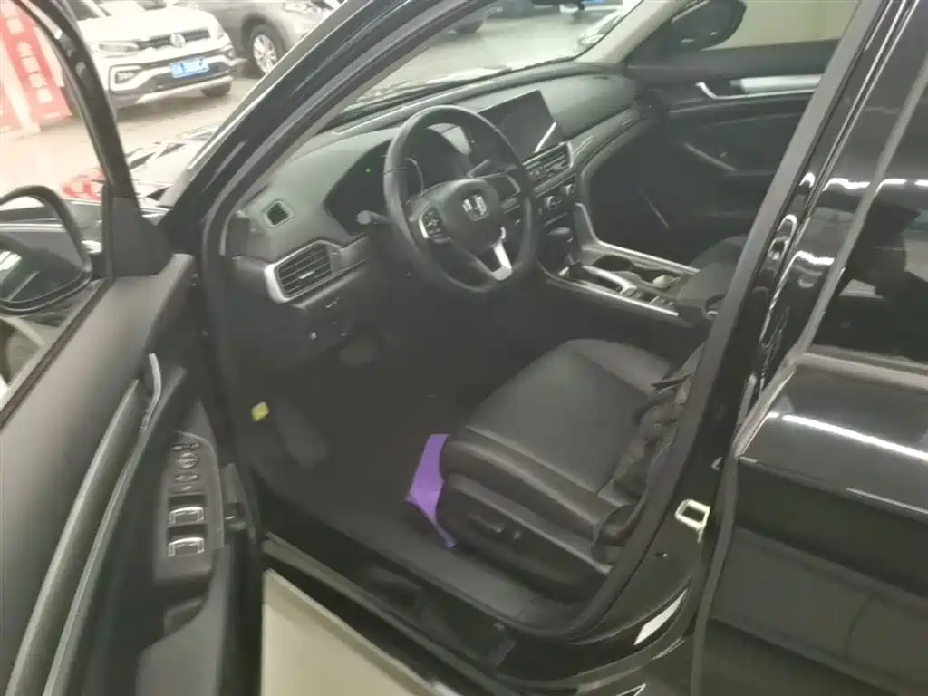 Honda Accord 2023 — фото 15